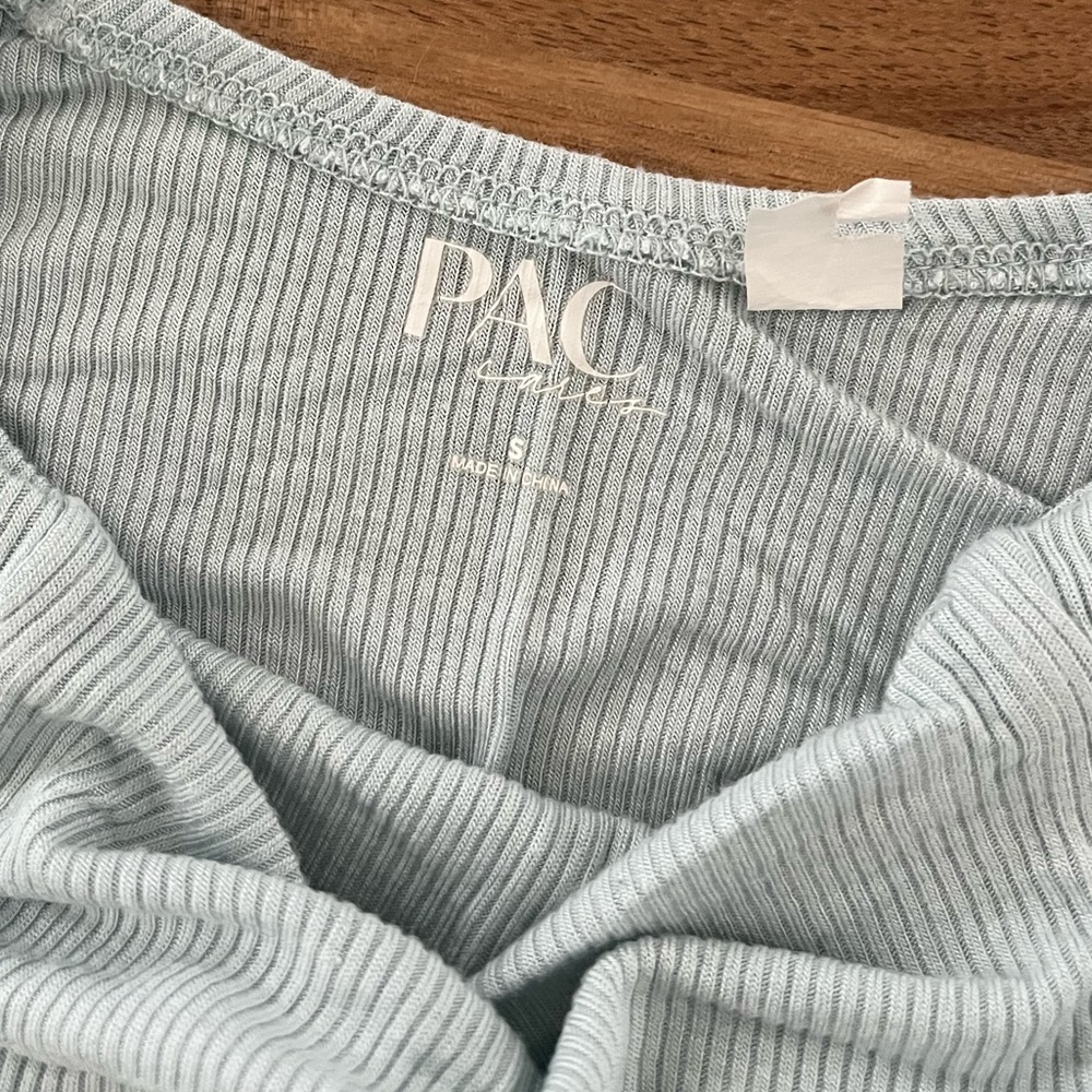 Pacsun Crop Top Size Small - Picture 2 of 3